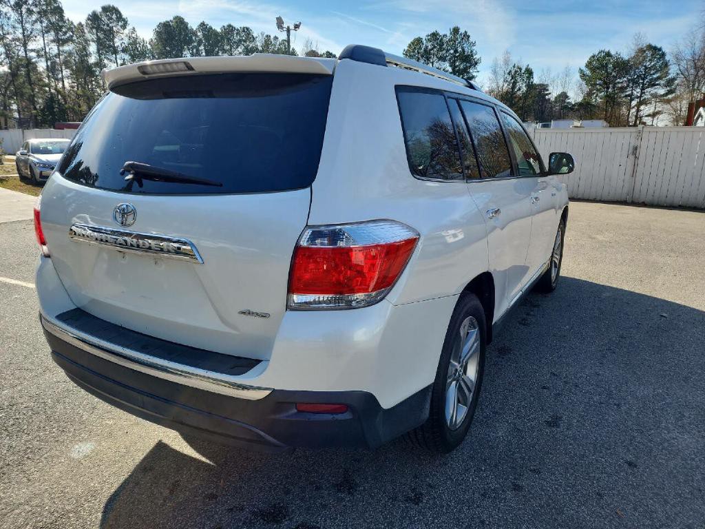 2011 Toyota Highlander Image 5