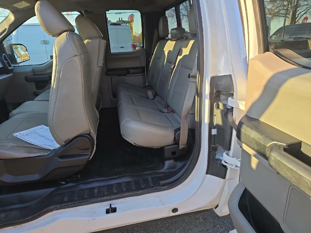 2015 Ford F-150 Image 18