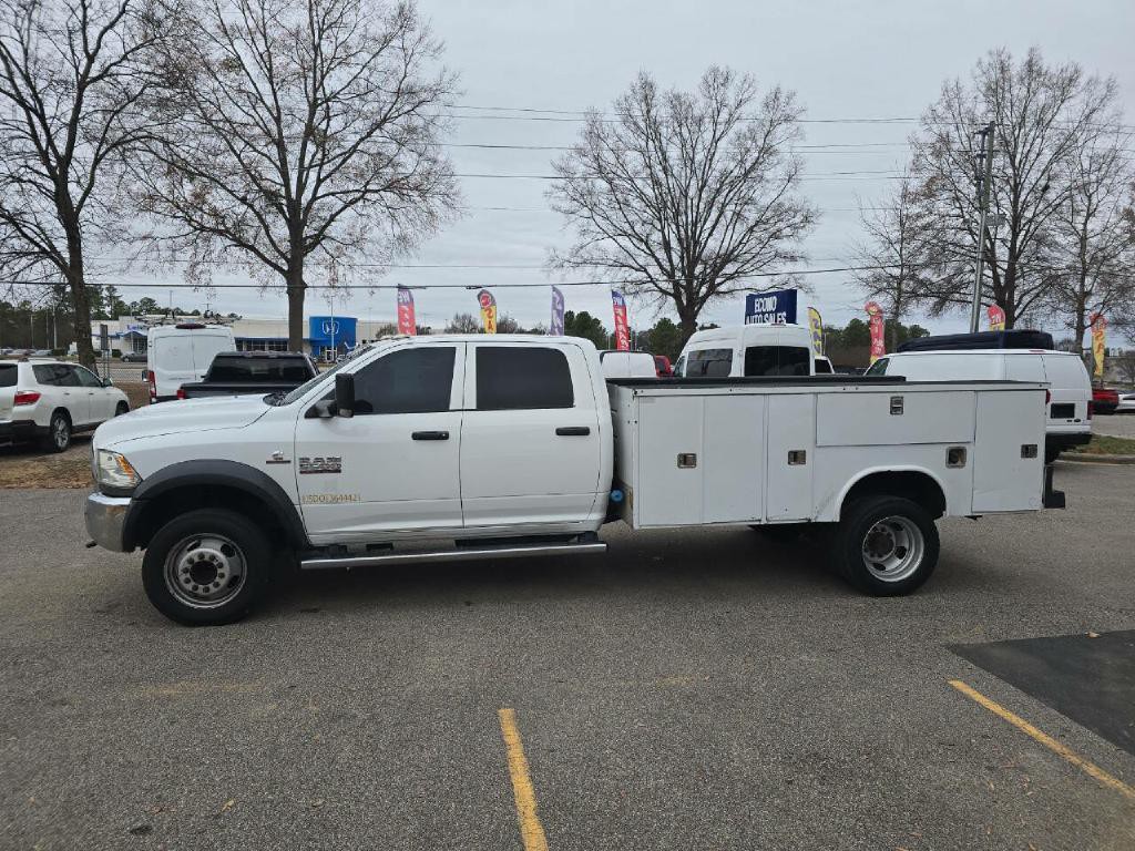 2018 RAM 5500 Image 2