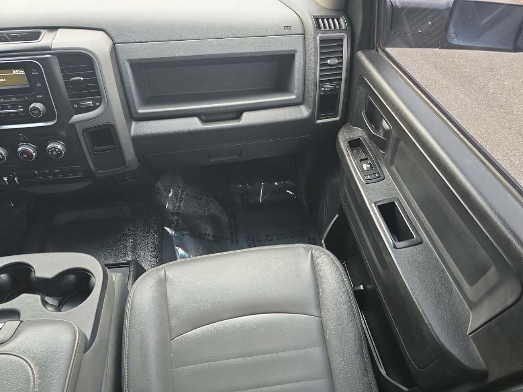 2018 RAM 5500 Image 17