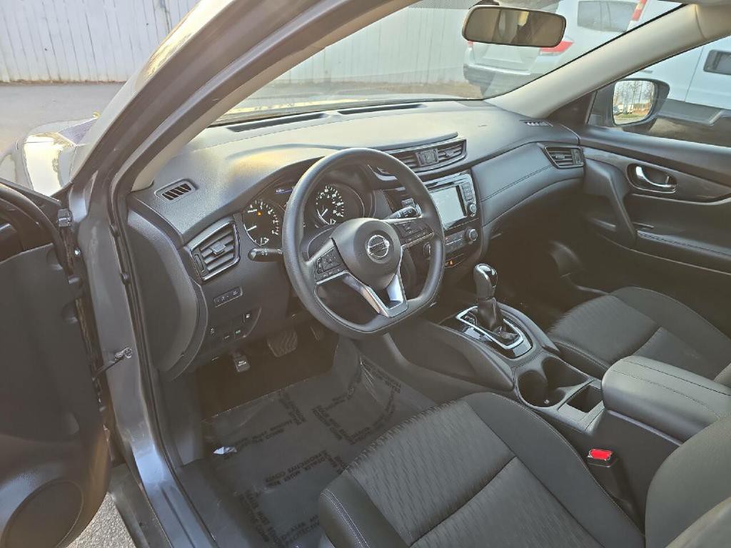 2018 Nissan Rogue Image 11