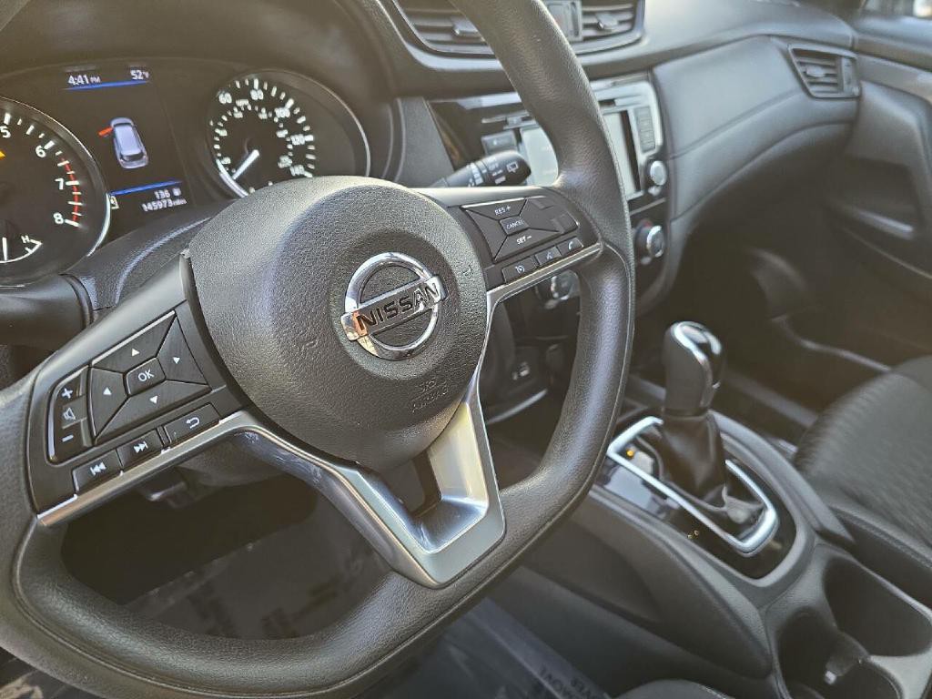 2018 Nissan Rogue Image 12