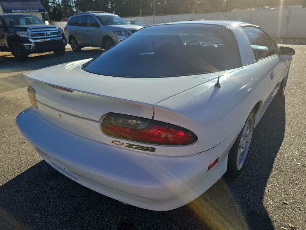 1995 Chevrolet Camaro Image 8