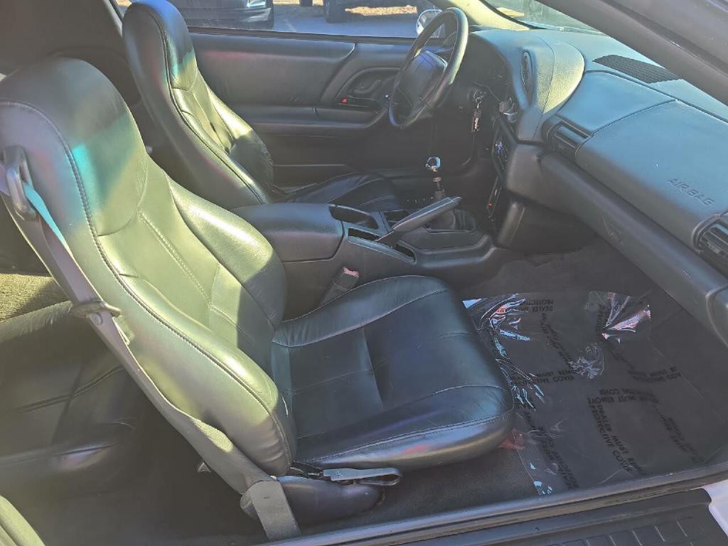 1995 Chevrolet Camaro Image 25