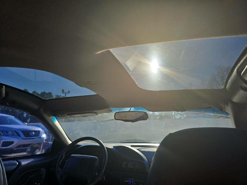 1995 Chevrolet Camaro Image 27