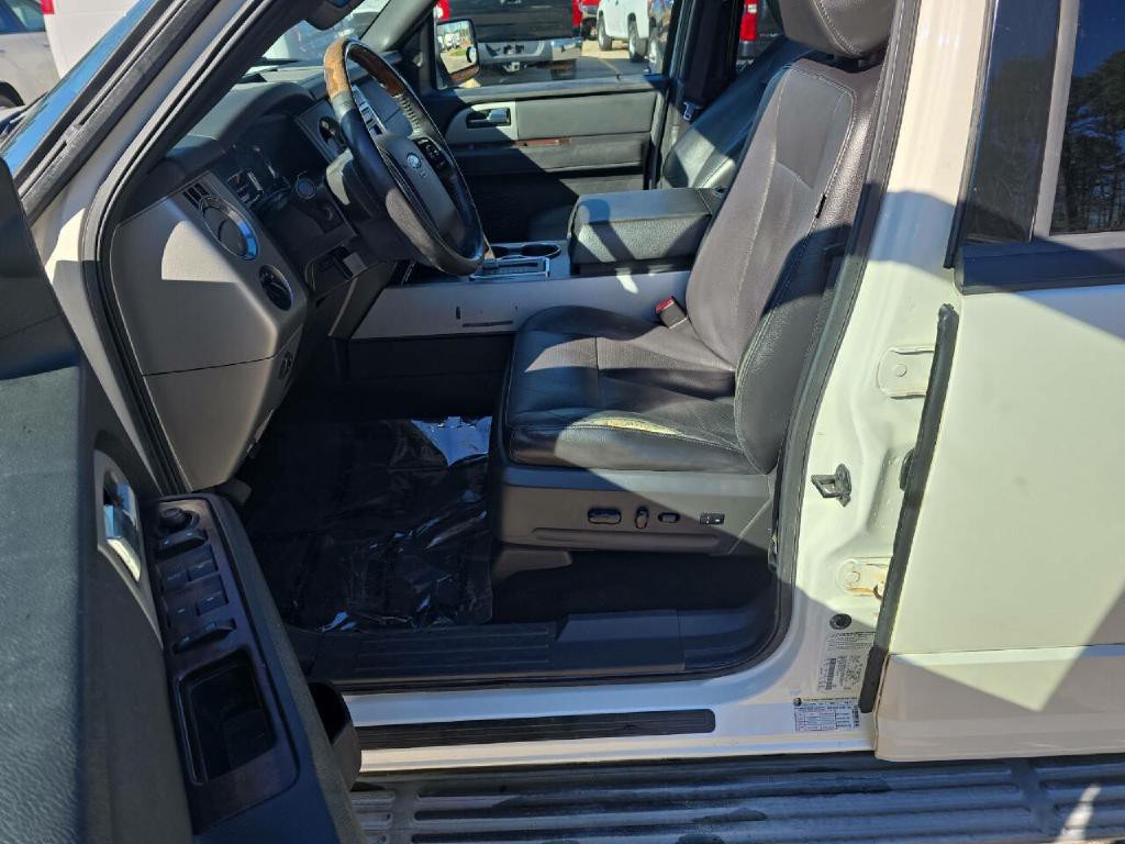 2007 Ford Expedition Image 9