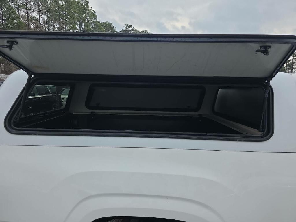 2021 Toyota Tacoma Image 10