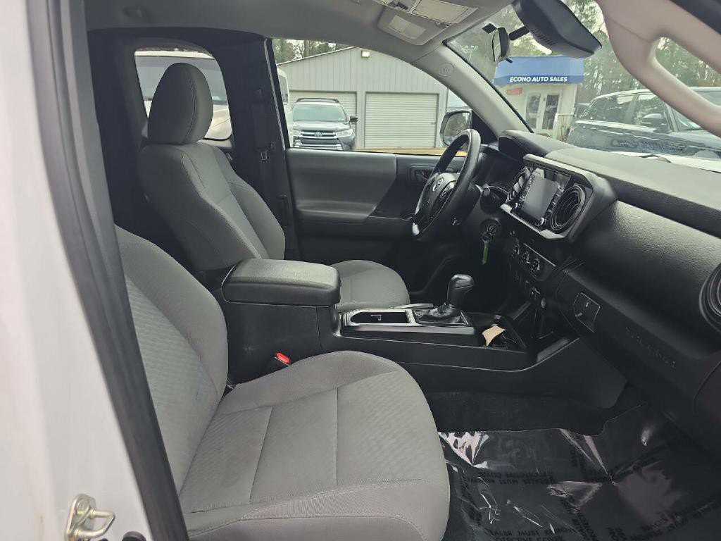 2021 Toyota Tacoma Image 21