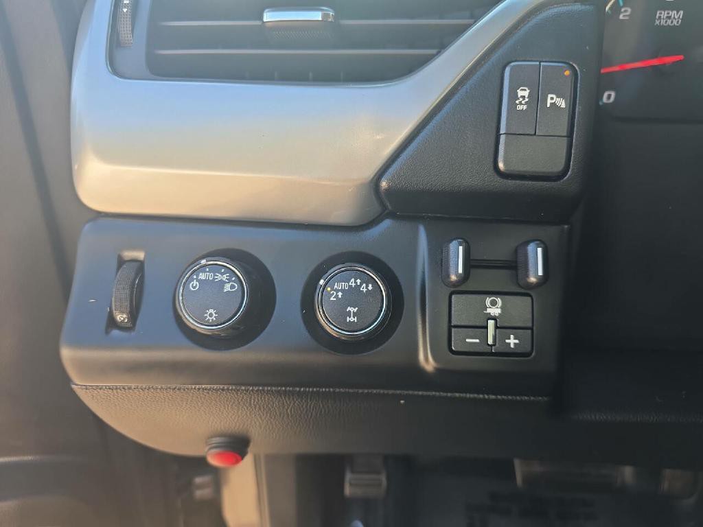 2018 Chevrolet Tahoe Image 19