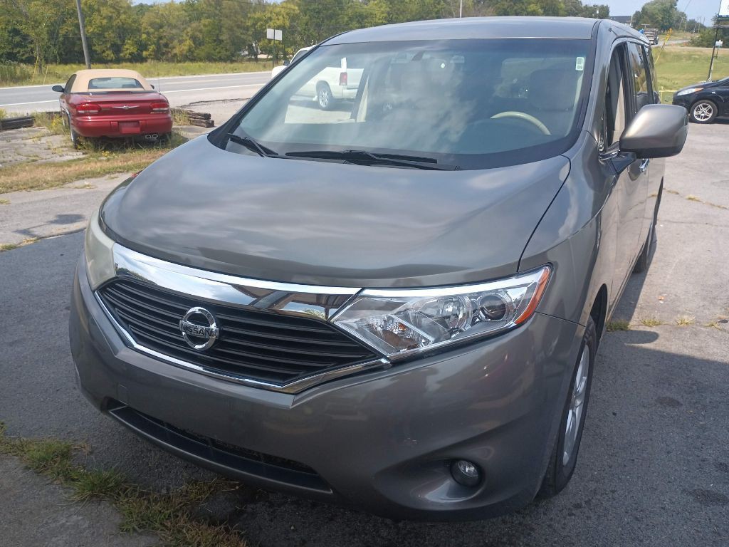 2015 Nissan Quest Image 5