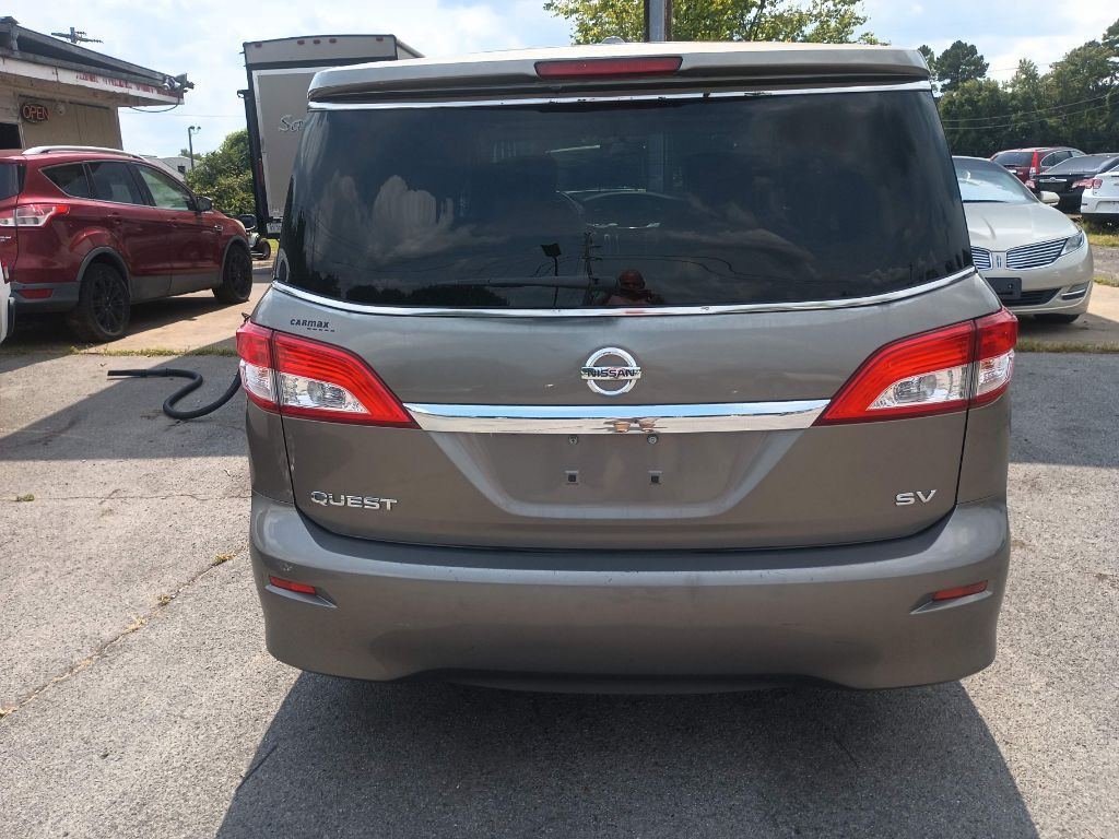 2015 Nissan Quest Image 7
