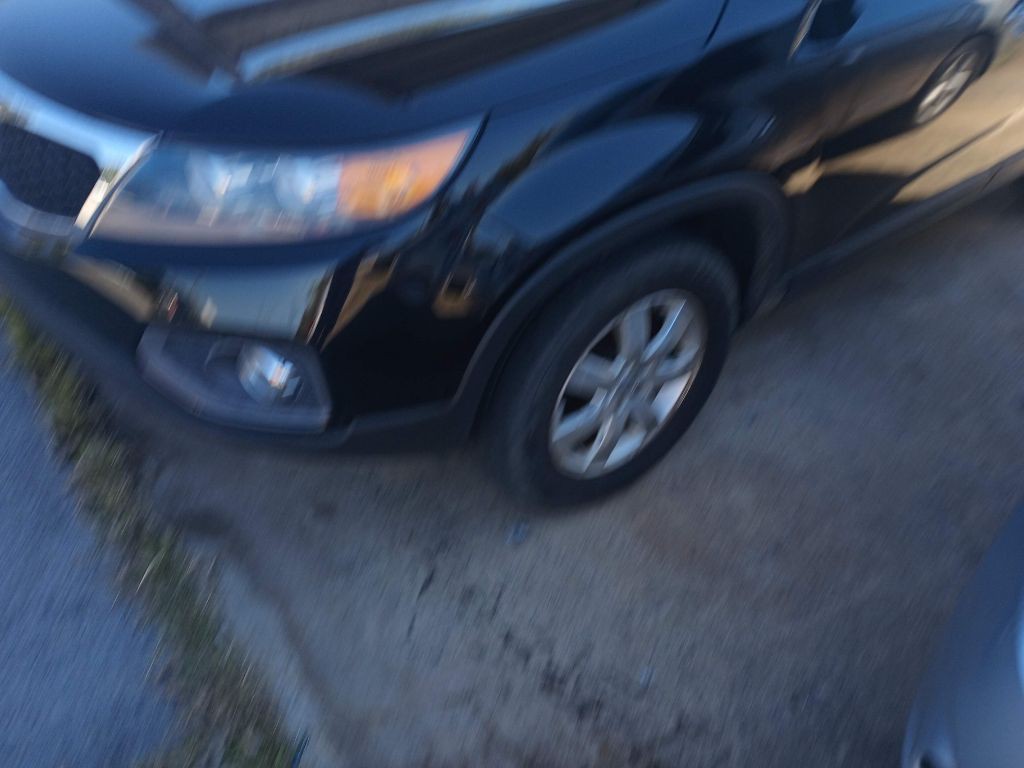 2013 Kia Sorento Image 2