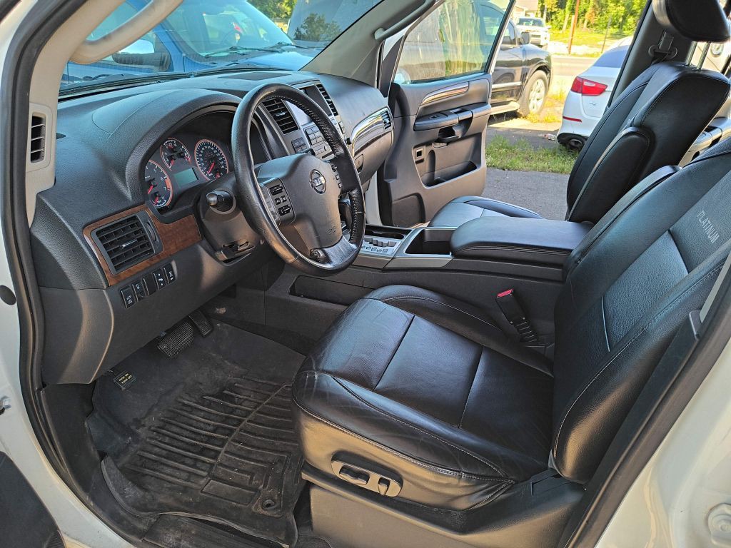 2012 Nissan Armada Image 1