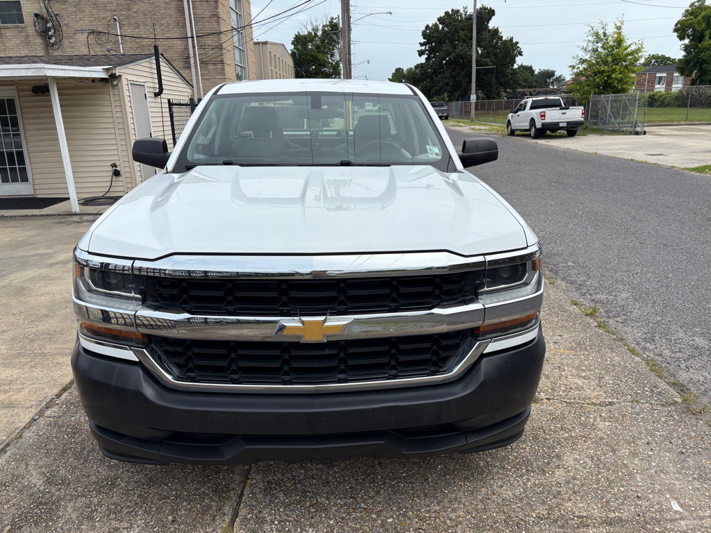 2018 Chevrolet Silverado 1500 Image 3