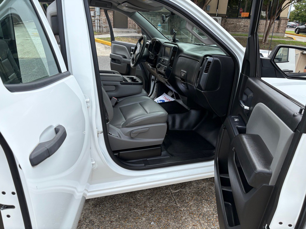 2018 Chevrolet Silverado 1500 Image 16