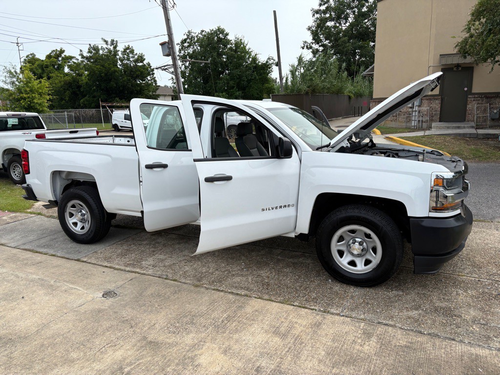 2018 Chevrolet Silverado 1500 Image 26