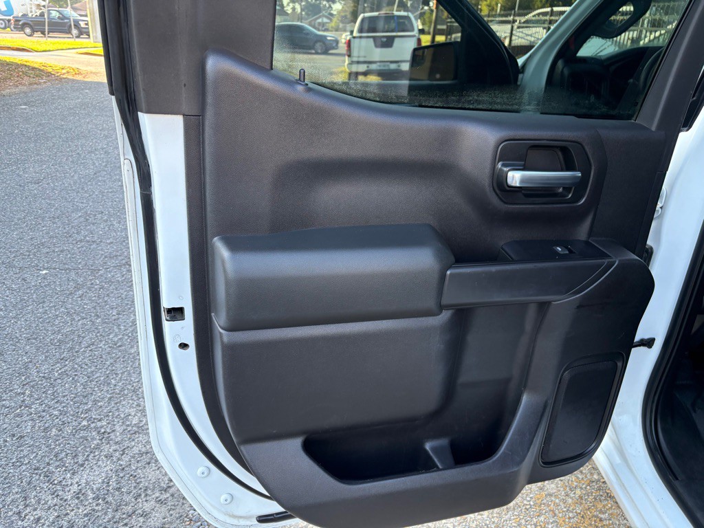 2019 Chevrolet Silverado 1500 Image 11