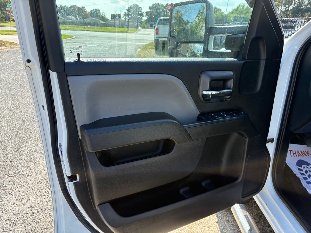 2019 Chevrolet Silverado 1500 Image 9