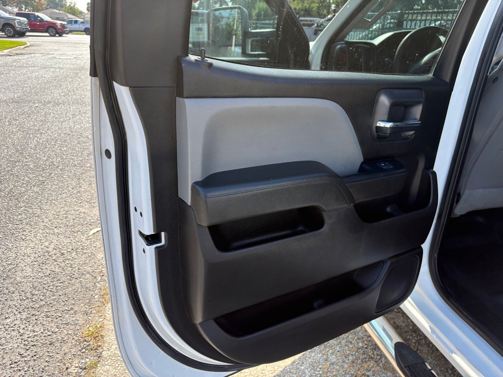 2019 Chevrolet Silverado 1500 Image 11