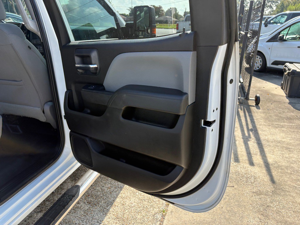 2019 Chevrolet Silverado 1500 Image 13