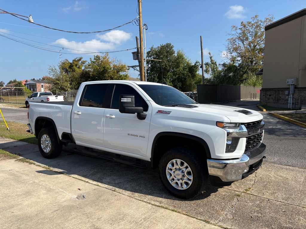 2020 Chevrolet Silverado 1500 Image 2