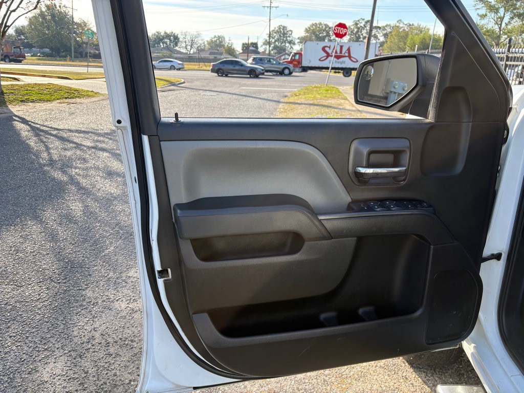 2018 Chevrolet Silverado 1500 Image 9