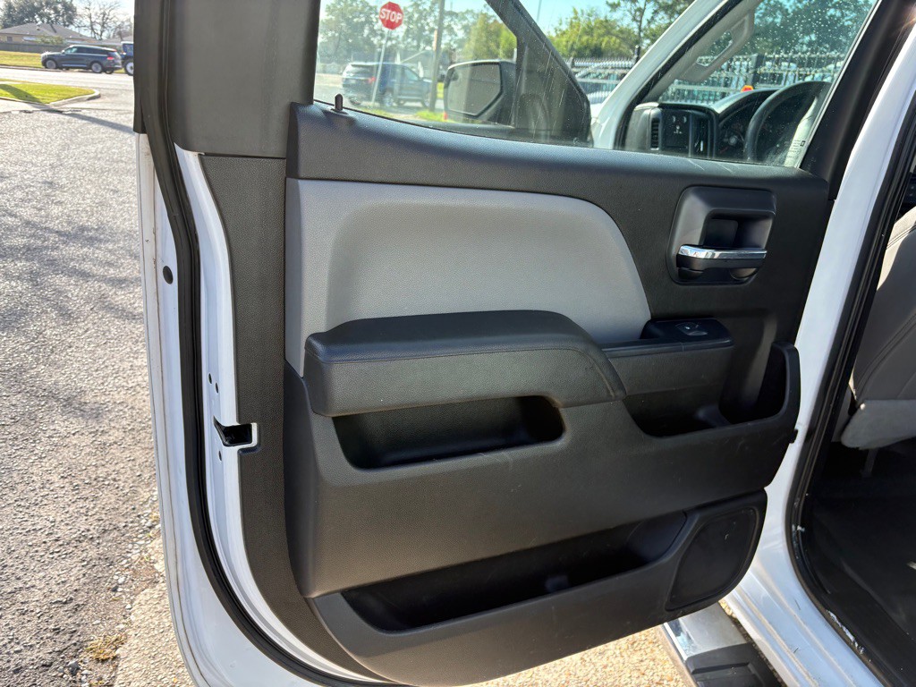 2018 Chevrolet Silverado 1500 Image 11