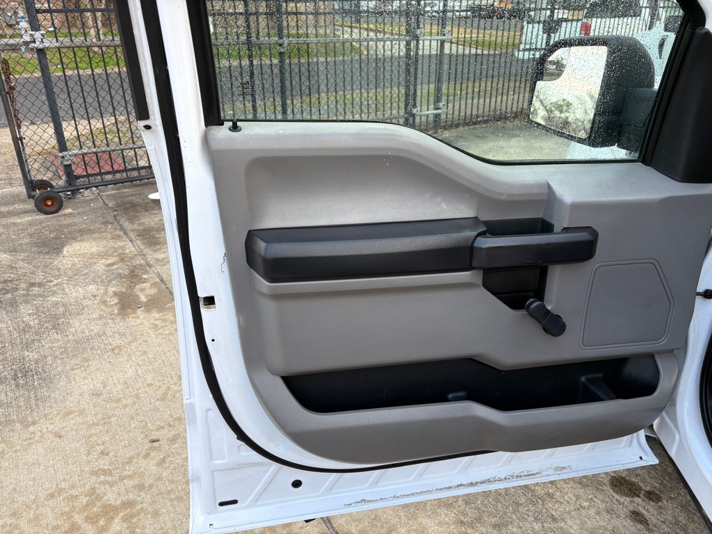 2015 Ford F-150 Image 9