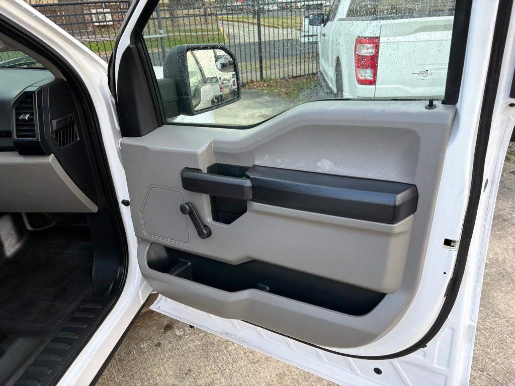 2015 Ford F-150 Image 11