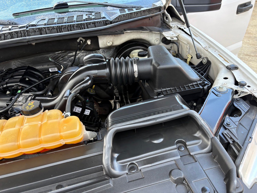 2015 Ford F-150 Image 20