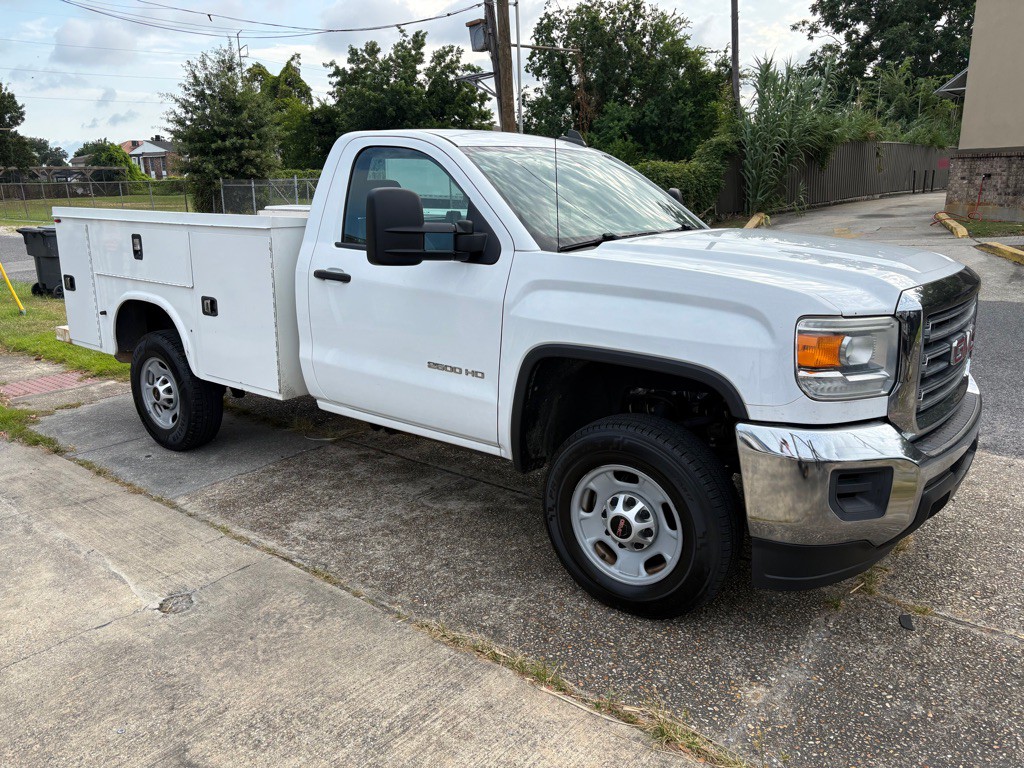 2016 GMC Sierra Image 2