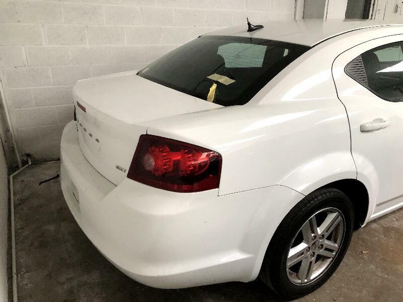 2012 Dodge Avenger Image 9