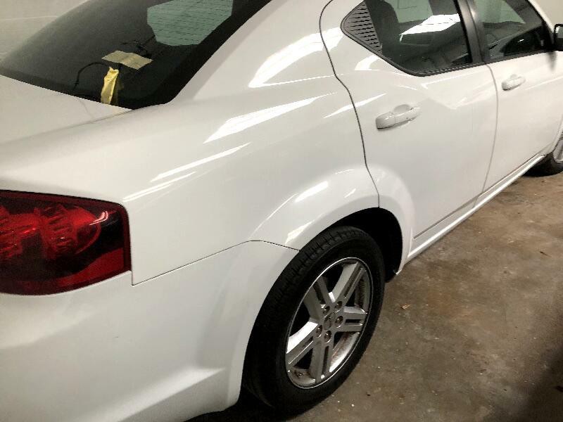 2012 Dodge Avenger Image 10