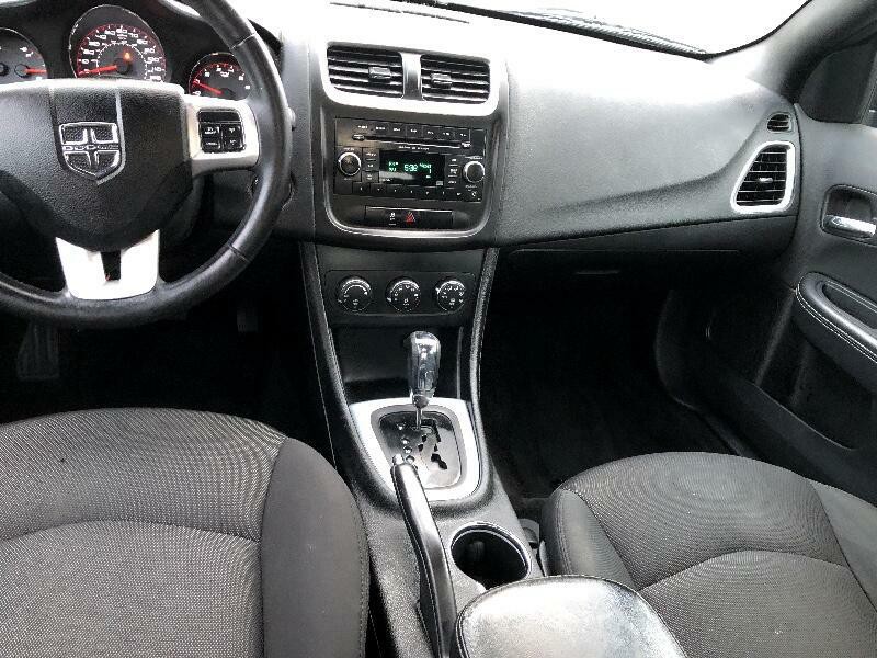 2012 Dodge Avenger Image 19