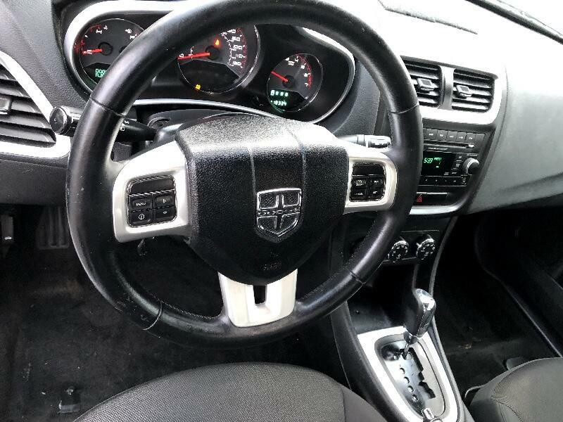 2012 Dodge Avenger Image 21