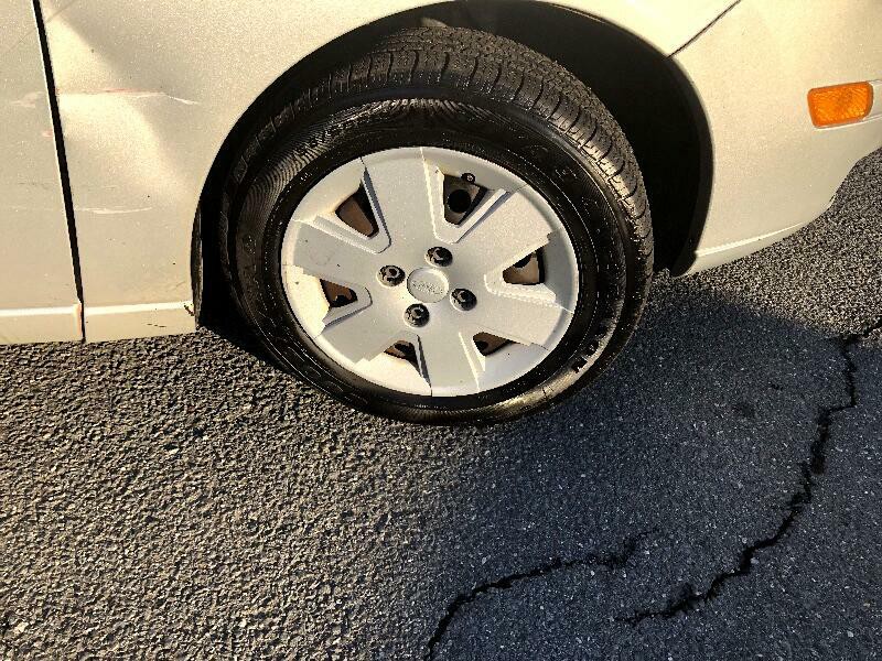 2007 Ford Focus Image 29