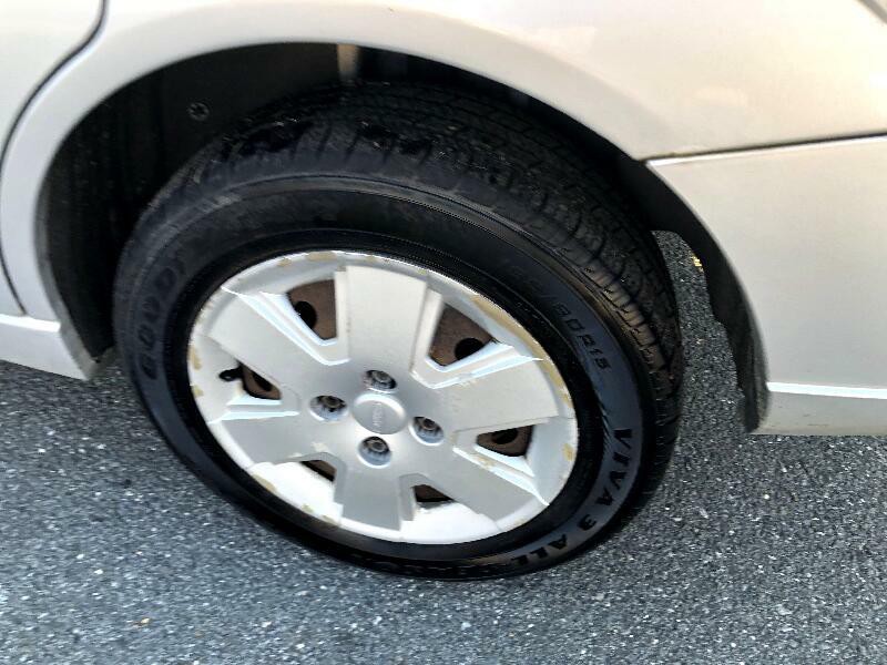 2007 Ford Focus Image 30