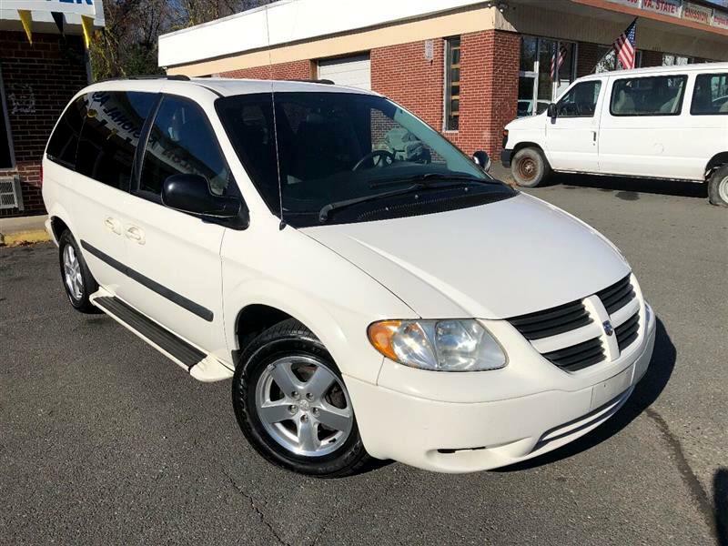 2005 Dodge Ram Van Image 7