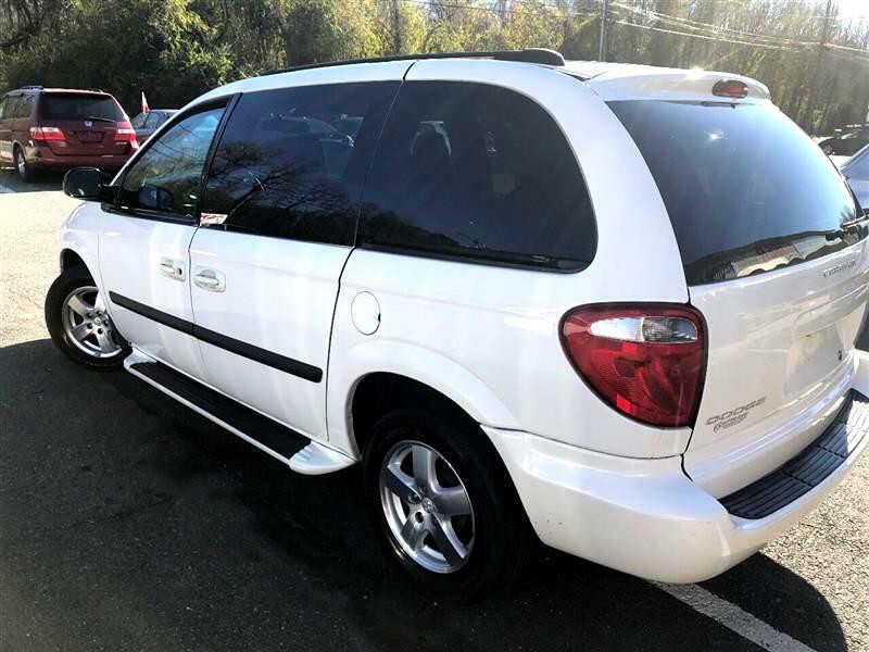 2005 Dodge Ram Van Image 8