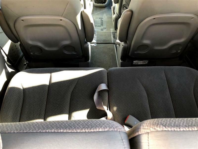 2005 Dodge Ram Van Image 13