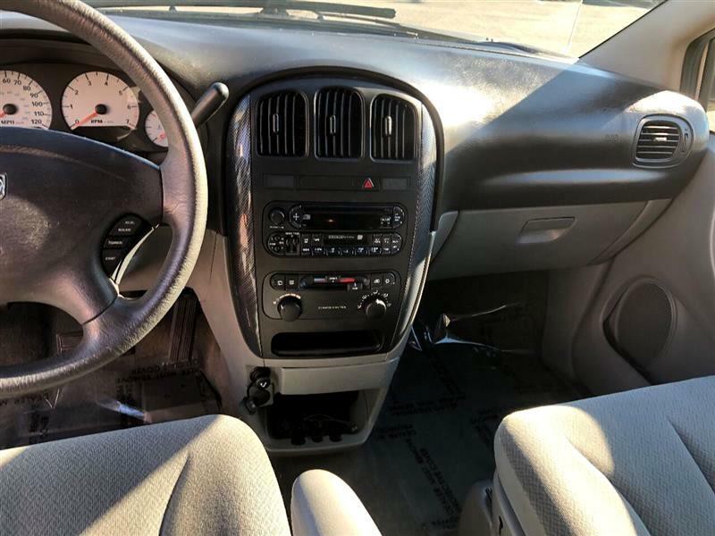 2005 Dodge Ram Van Image 27