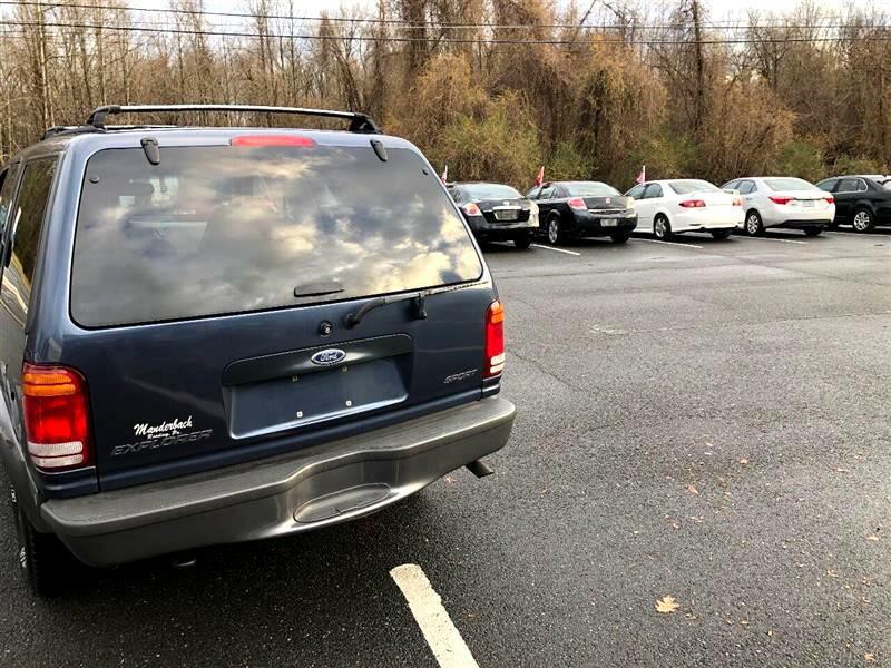 2000 Ford Explorer Image 11