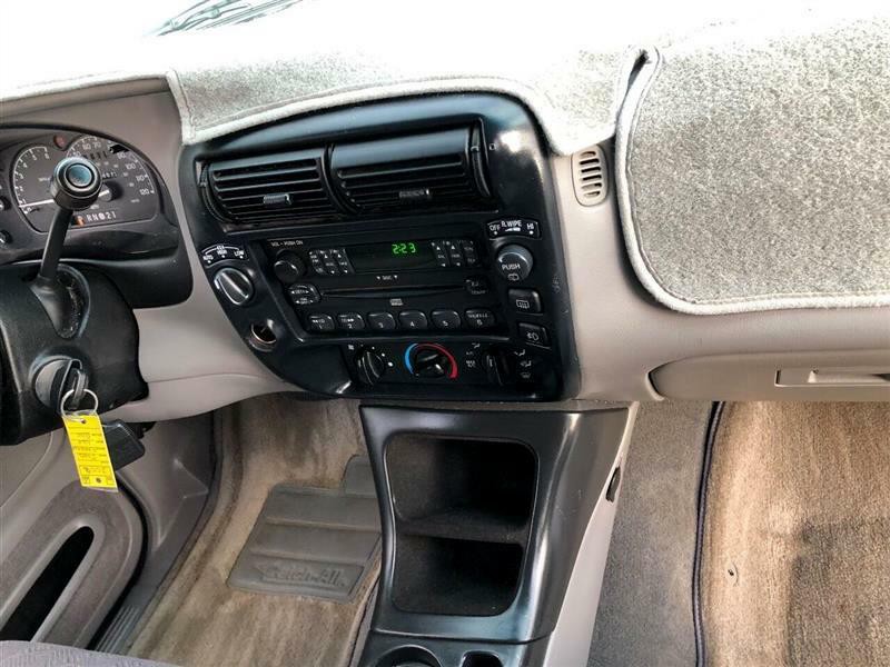 2000 Ford Explorer Image 25