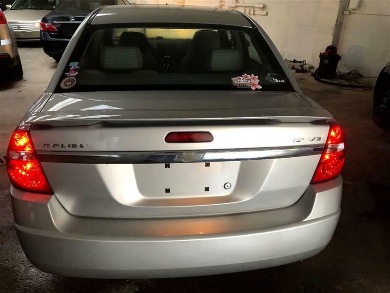 2005 Chevrolet Malibu Image 3
