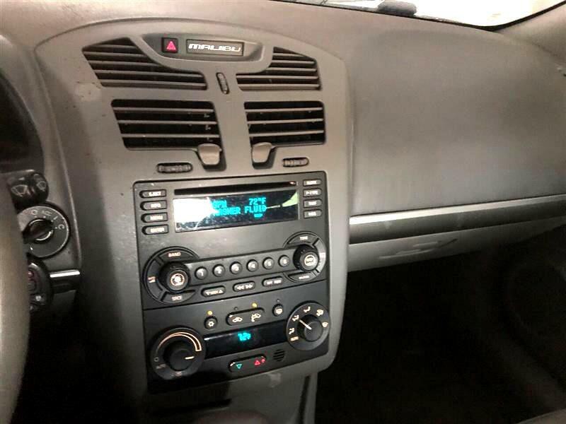 2005 Chevrolet Malibu Image 11