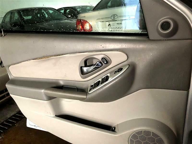 2005 Chevrolet Malibu Image 18