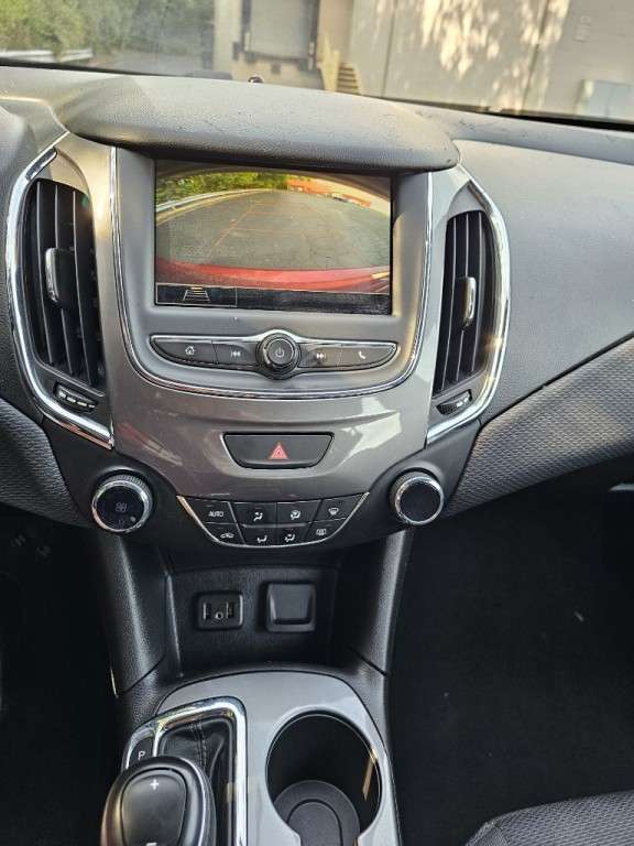 2019 Chevrolet Cruze Image 6