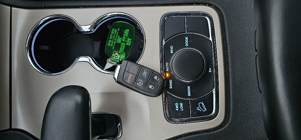 2014 Jeep Grand Cherokee Image 16