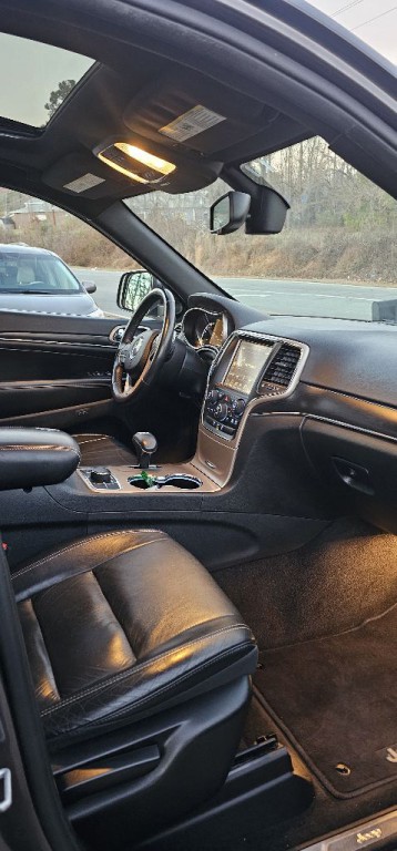 2014 Jeep Grand Cherokee Image 18