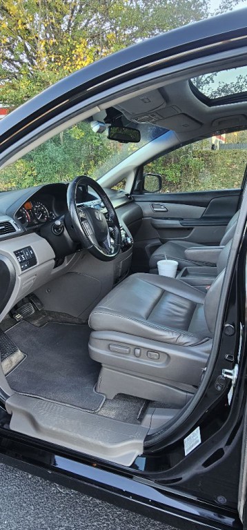 2012 Honda Odyssey Image 9
